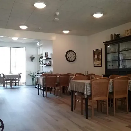 Hals Hotel 호텔