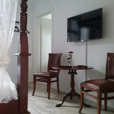 Hals Hotel 3*