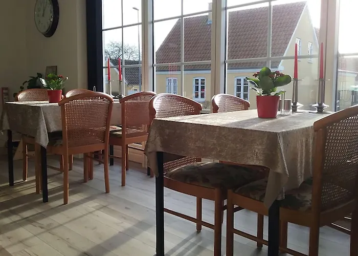 Hals Hotel 3*